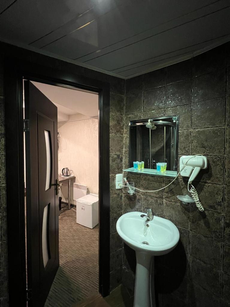 Elno Hotel Τυφλίδα Εξωτερικό φωτογραφία