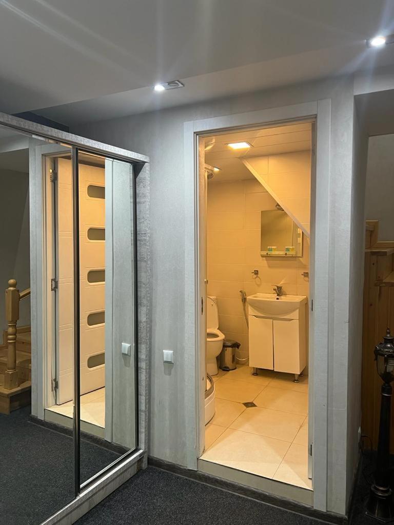 Elno Hotel Τυφλίδα Δωμάτιο φωτογραφία